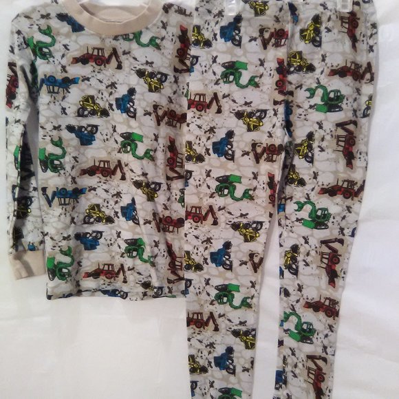 Kirkland Signature Boy's 2 Piece Pajamas set Color Tan w/ Trucks Size 8 - Picture 2 of 7